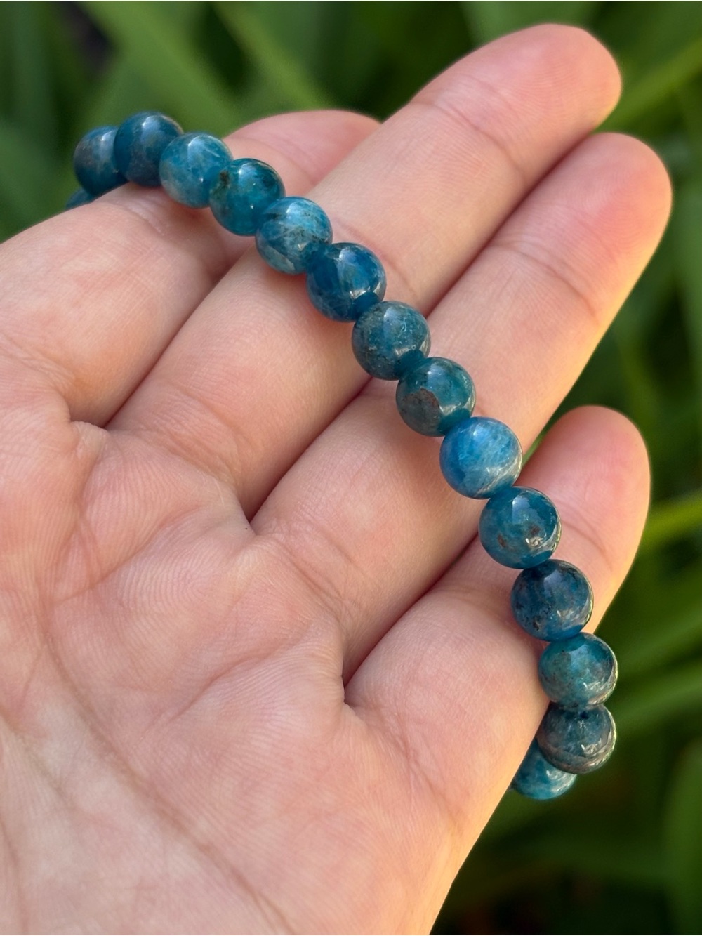 7.5mm Dainty Stretchable Blue Apatite Bracelet 2616 - Picture 3 of 7